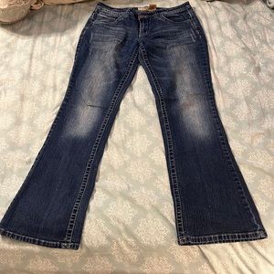 Gently loved Hybrid and company size 9